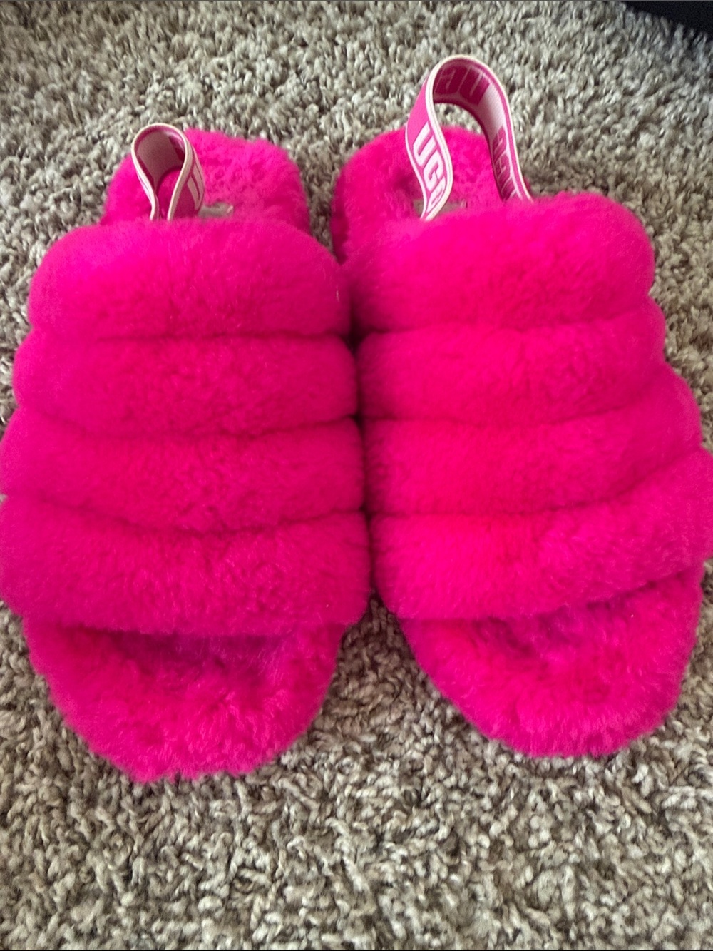 UGG Kids Fluff Slide in Hot Pink Faux Shearling